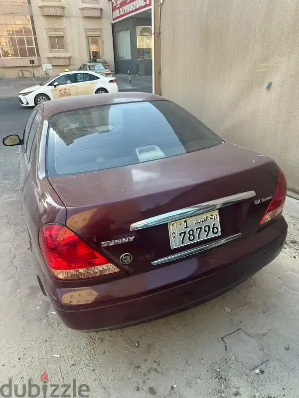 Nissan Sunny 2004